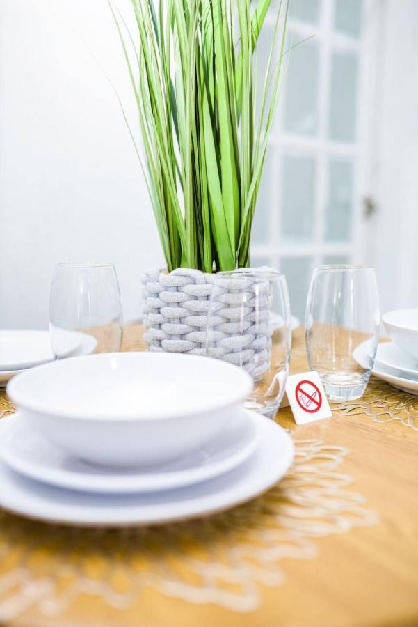 Beautiful 2 Bedroom House - Free Parking - Lt House Leicester Eksteriør bilde