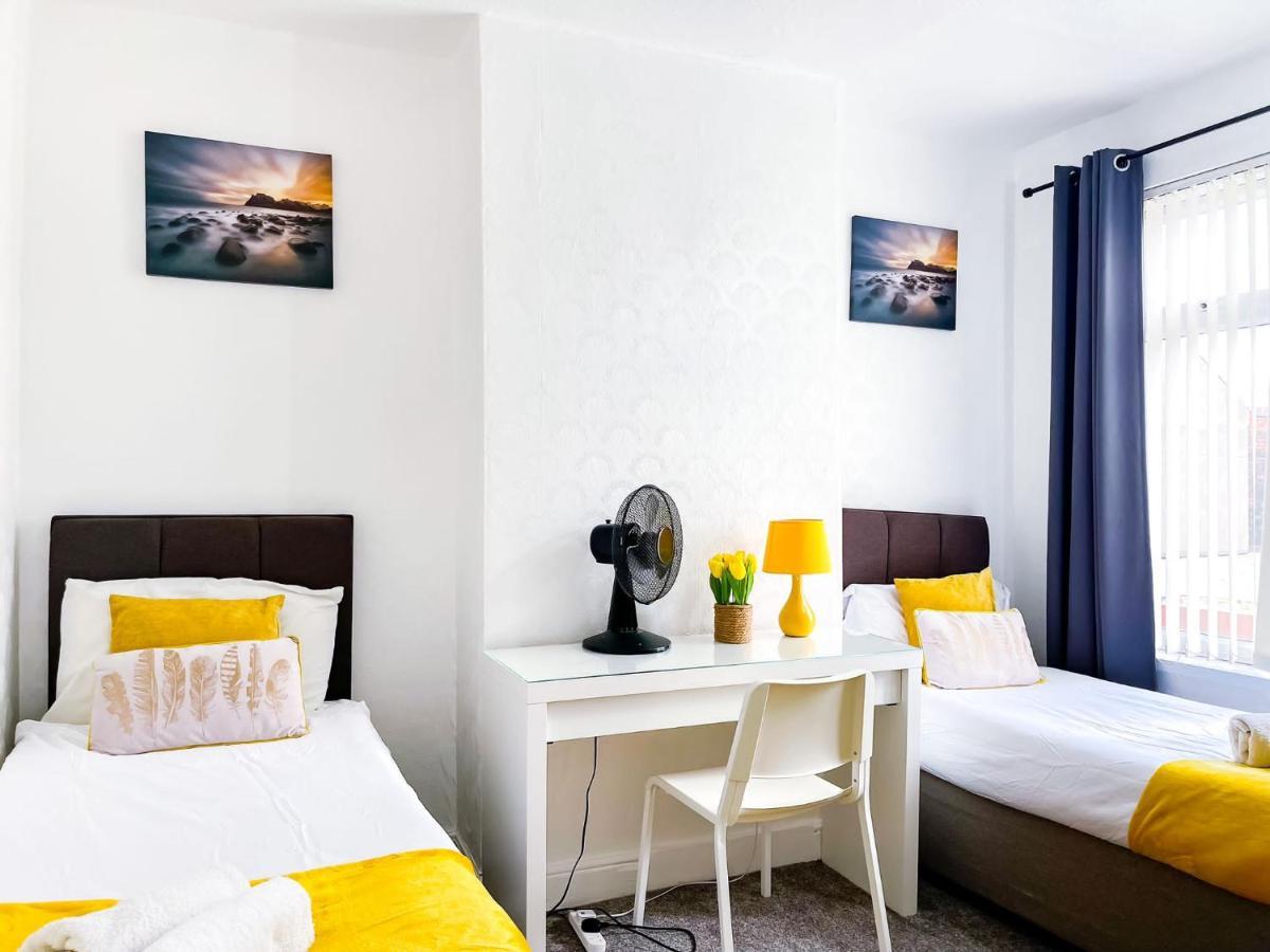 Beautiful 2 Bedroom House - Free Parking - Lt House Leicester Eksteriør bilde